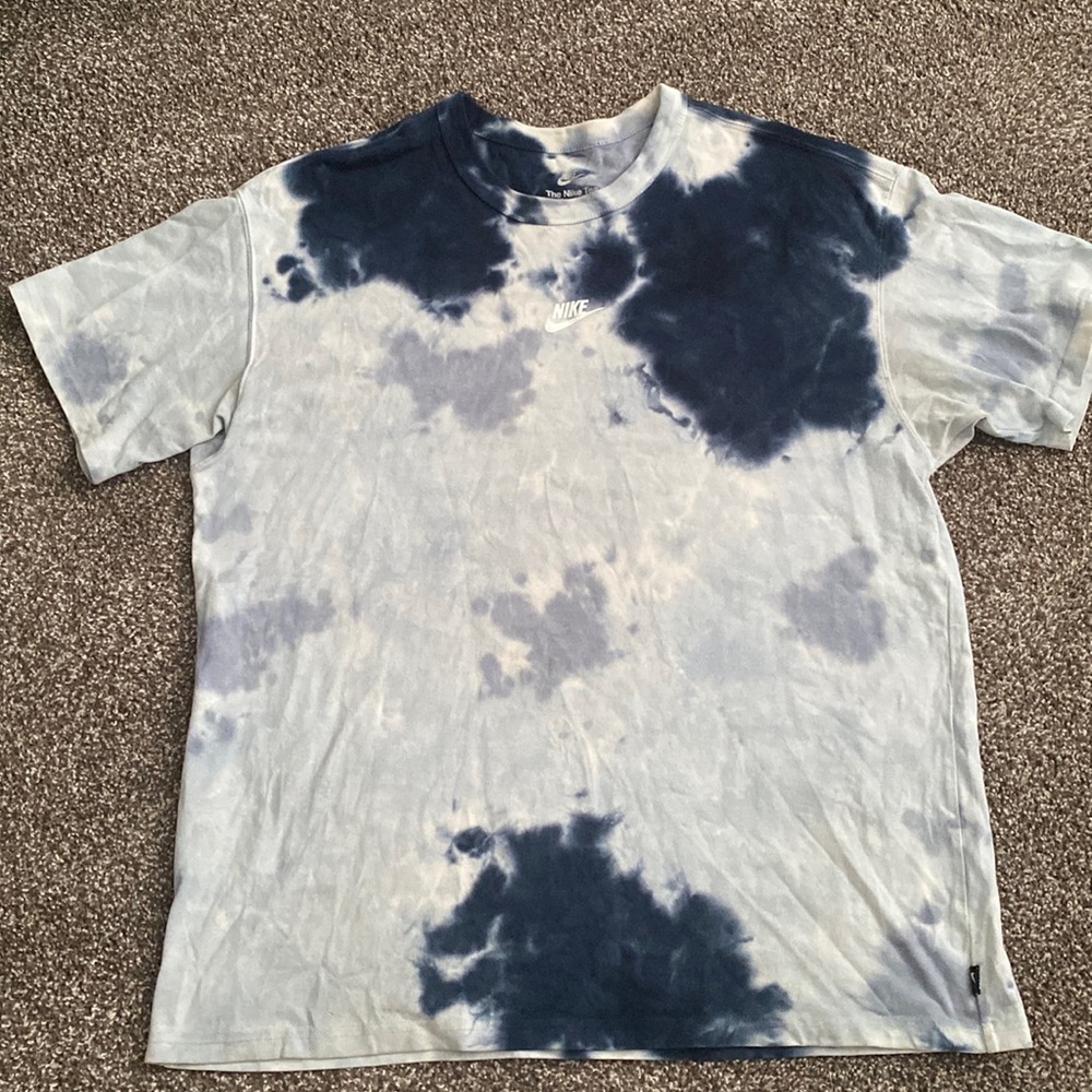 Nike T